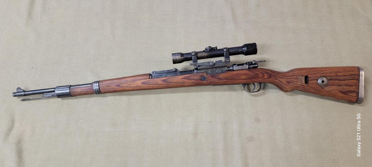 8pN4RLT.jpg