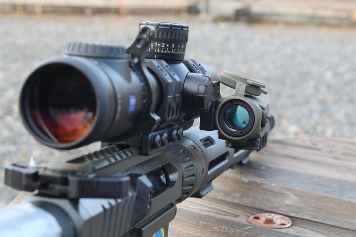 Zeiss-V8-2.jpg