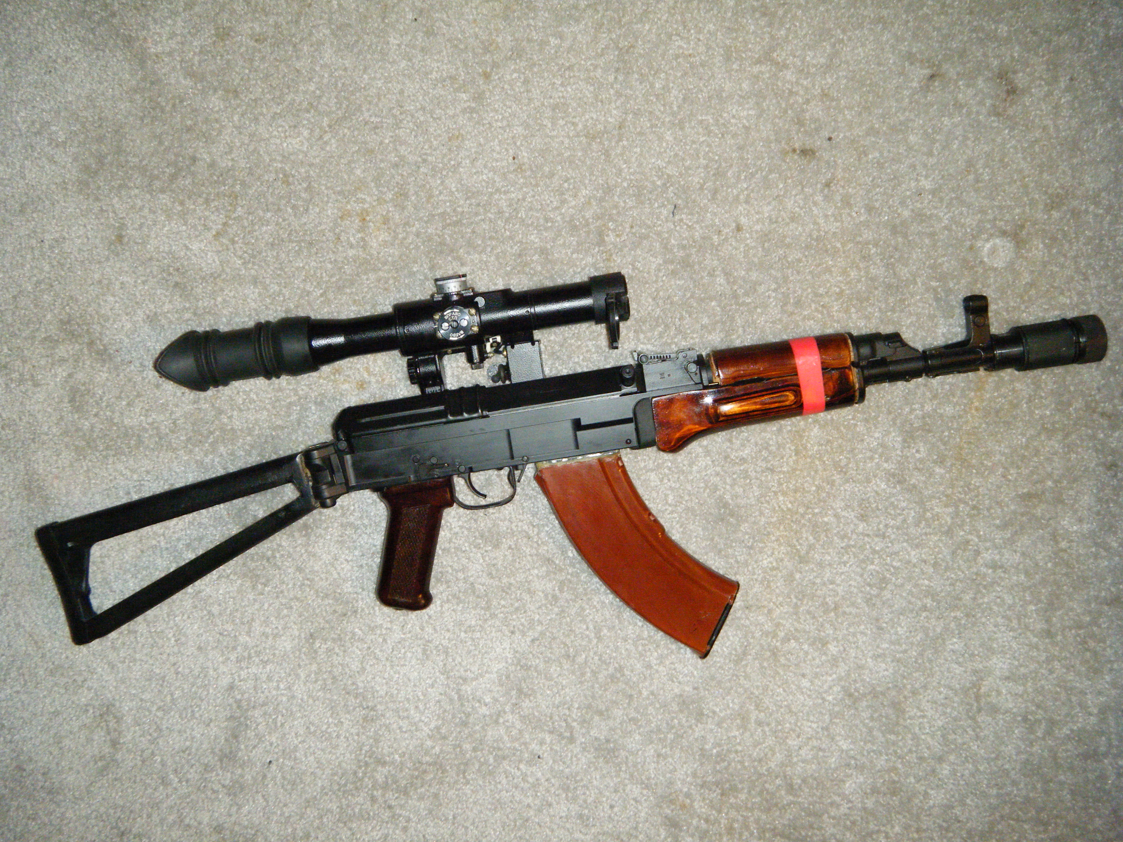 4CJ0dgo.jpg