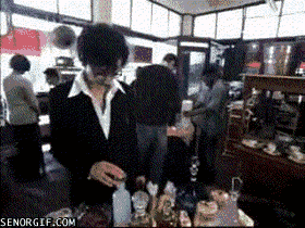 funny-gifs-shopping-in-texas.gif