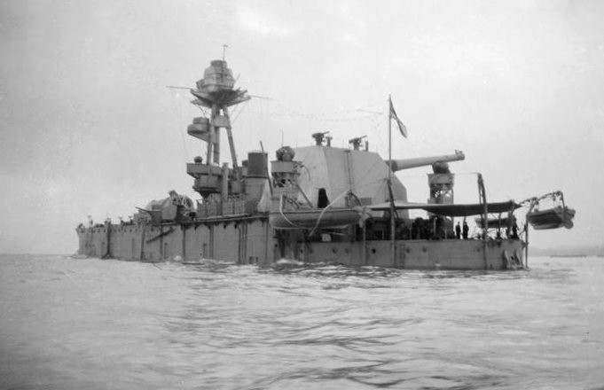 The-Surrender-of-the-German-High-Seas-Fleet-November-1918-Q19294.jpg