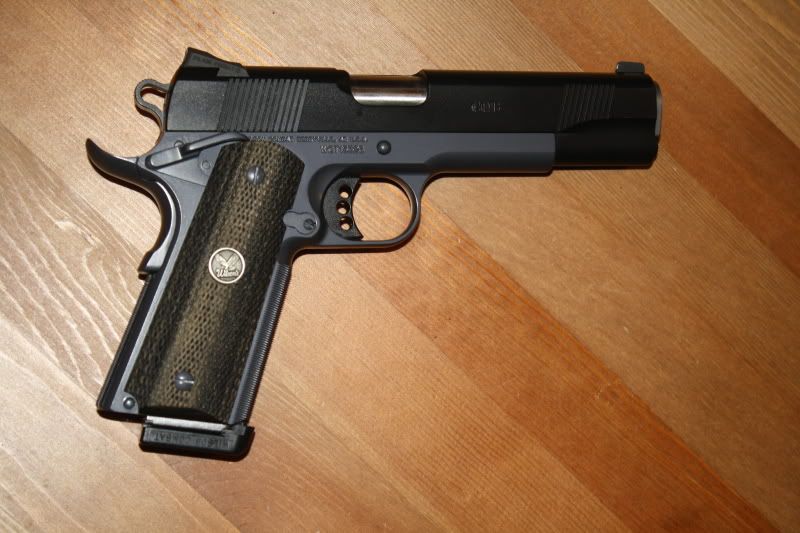 guns022-1.jpg