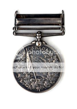 f_923_fenian_medal_1_270.jpg