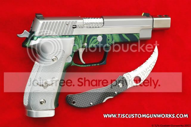 Sig226-R-red_4909-10241.jpg