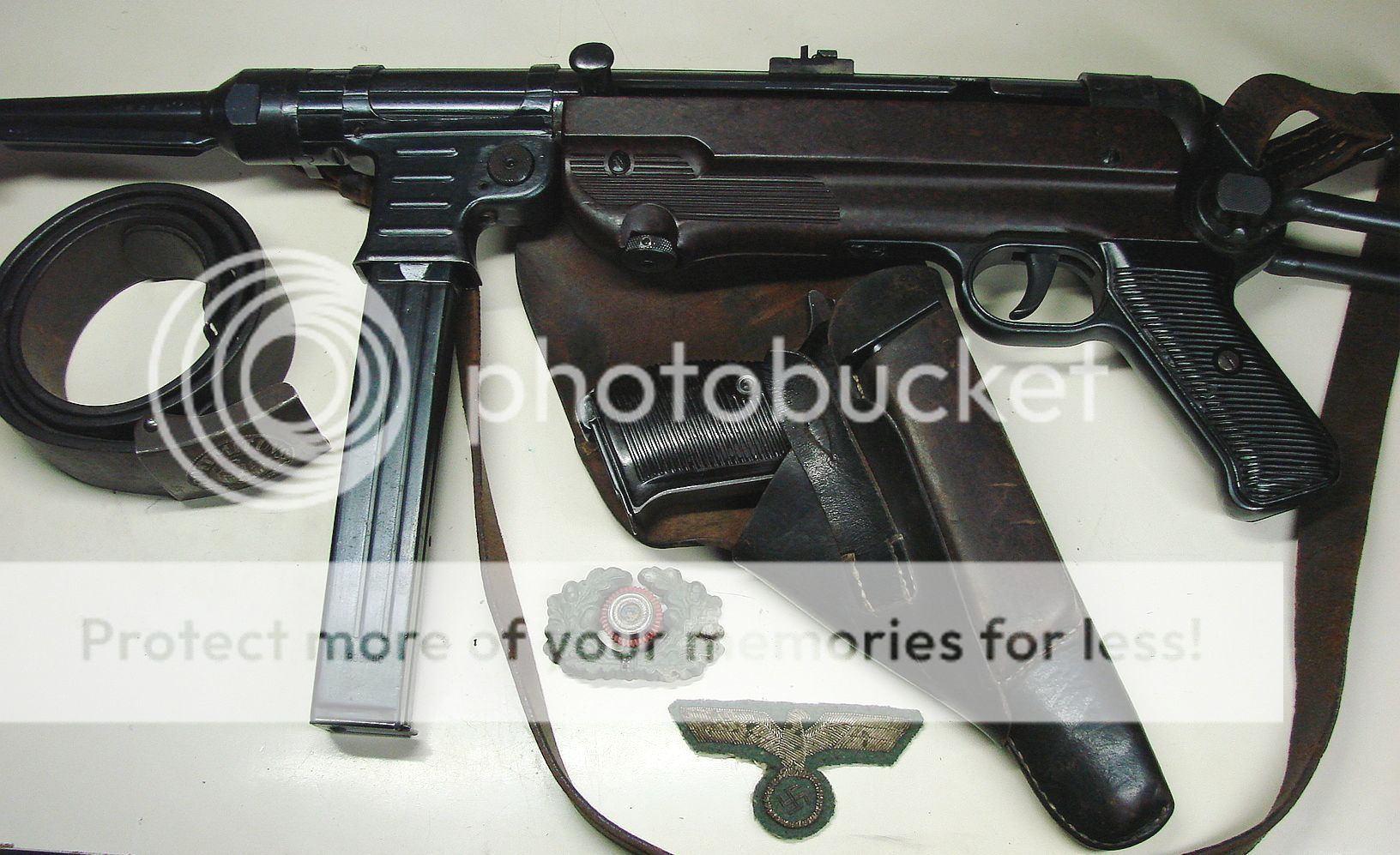 MP40withac42P38and1943gxyholster.jpg