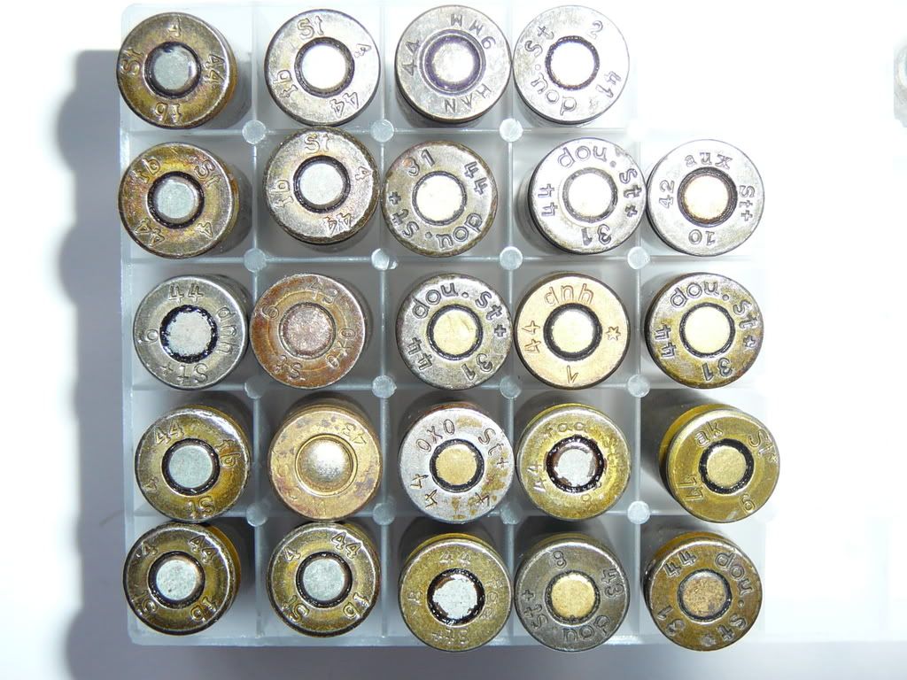 German9mmLugerAmmo003.jpg