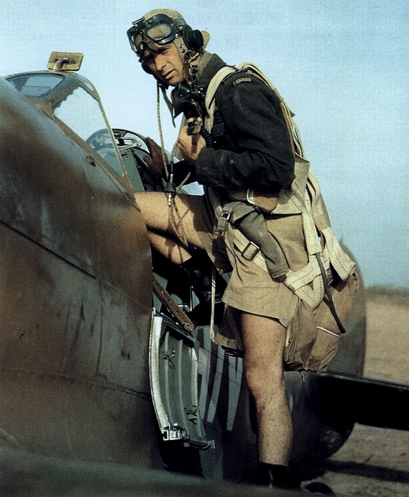 Spitfire-Canad-pilot-Nafrica.jpg