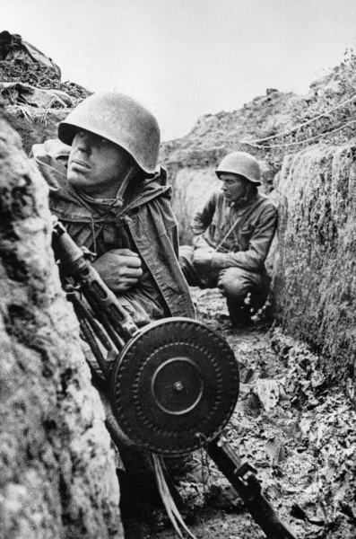 siege-leningrad.jpg