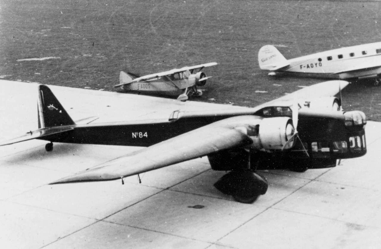 amiot143-3.jpg