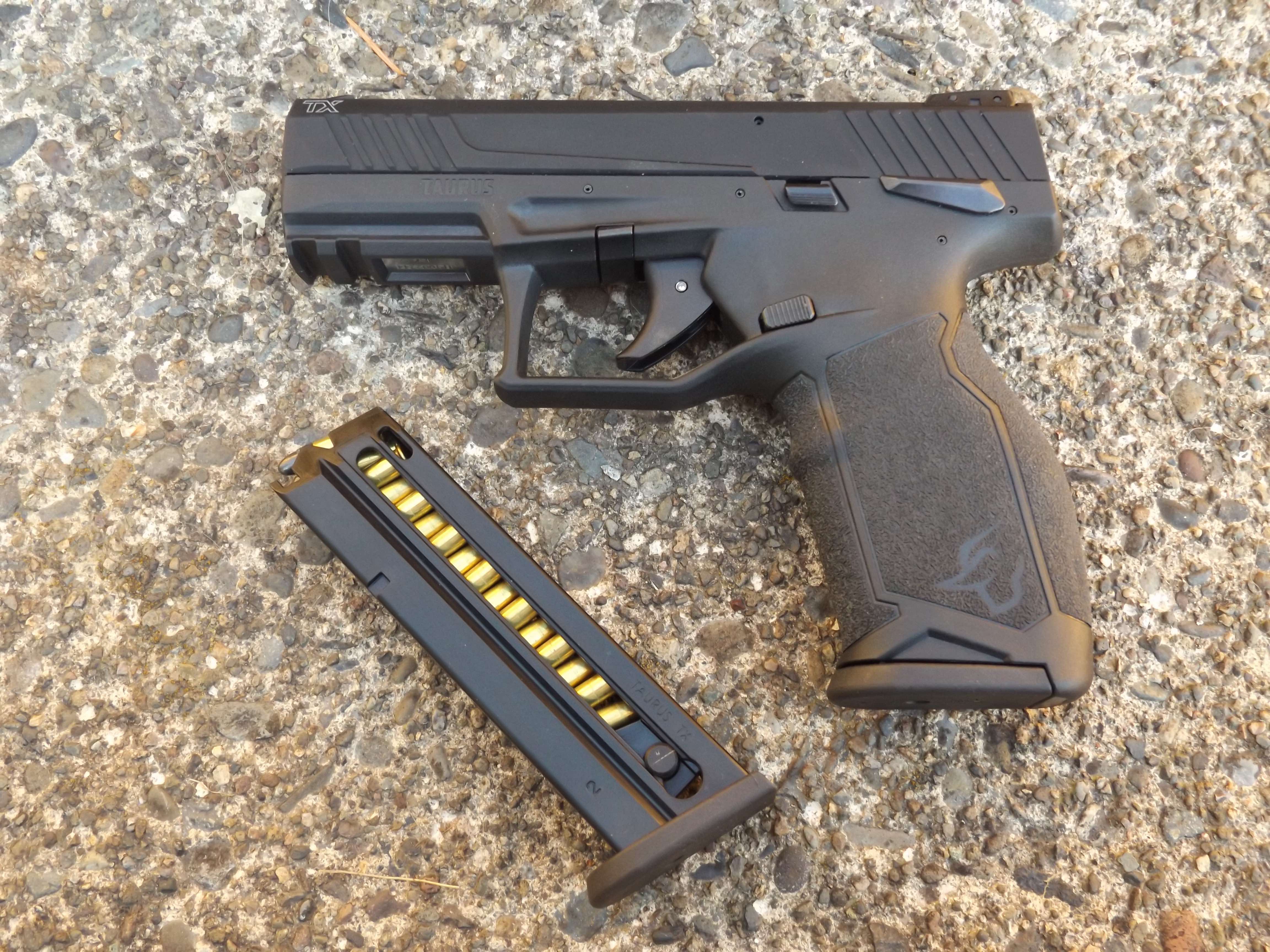 Taurus_TX22_5.jpg
