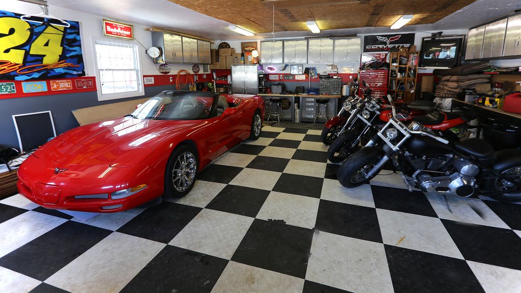 Mancave1.jpg