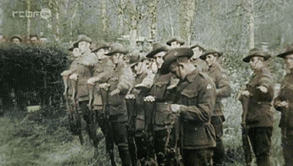 tumblr_nas03mQ6621rmby1bo3_400.gif