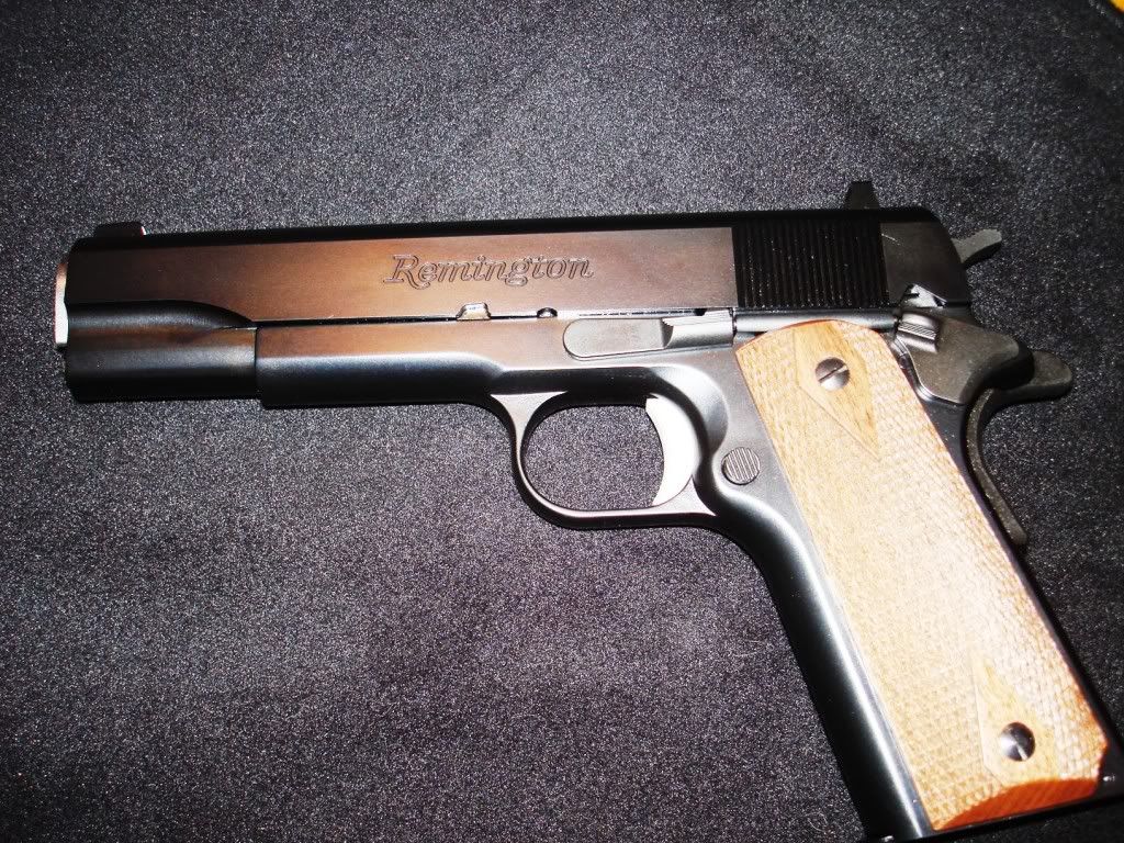 Guns001.jpg