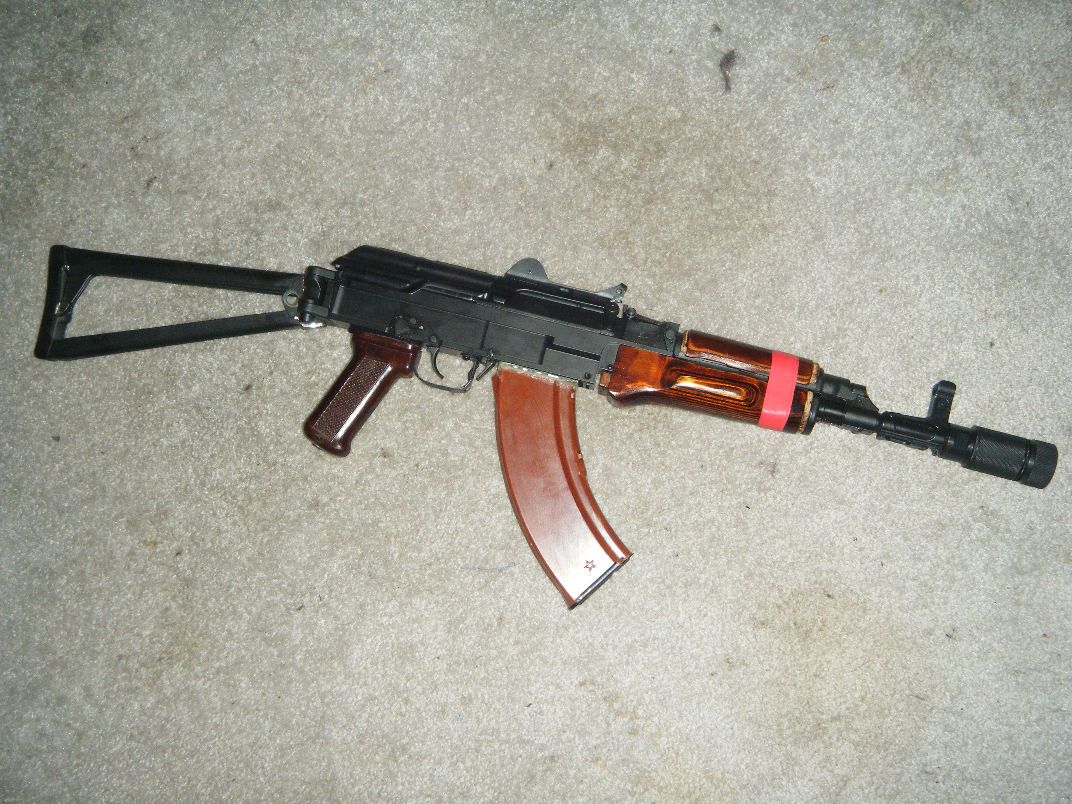 zj8cSiM.jpg