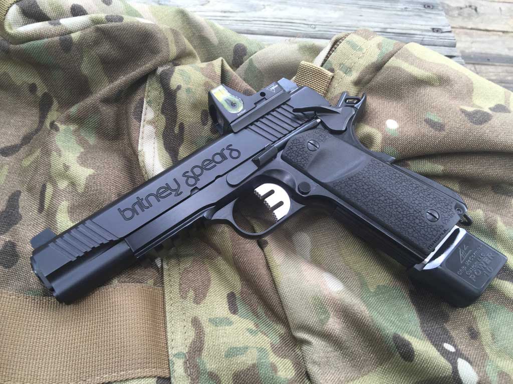 YMHsWr7.jpg