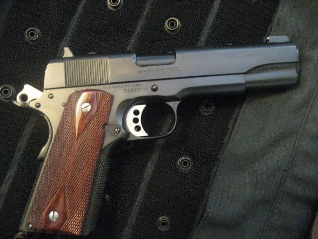 ColtGovtModel002-1.jpg