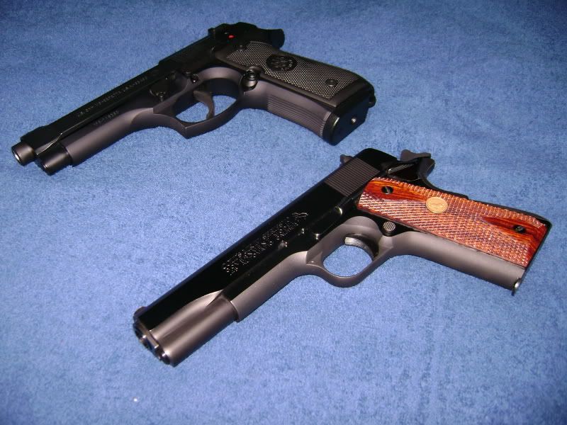 M9vsM1911-A1001.jpg