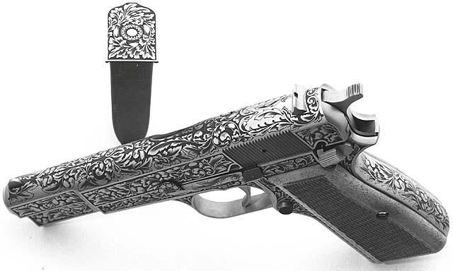gun02a20copya1x1.jpg