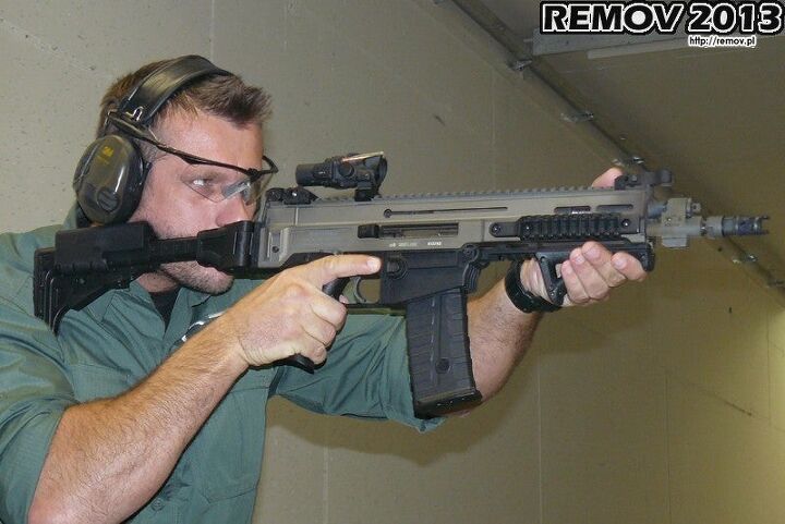 CZ805A2_01-660x440.jpg