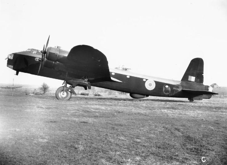 d517a435e11f6aa0508e6dc1c8a8f909--ww-planes-stirling.jpg