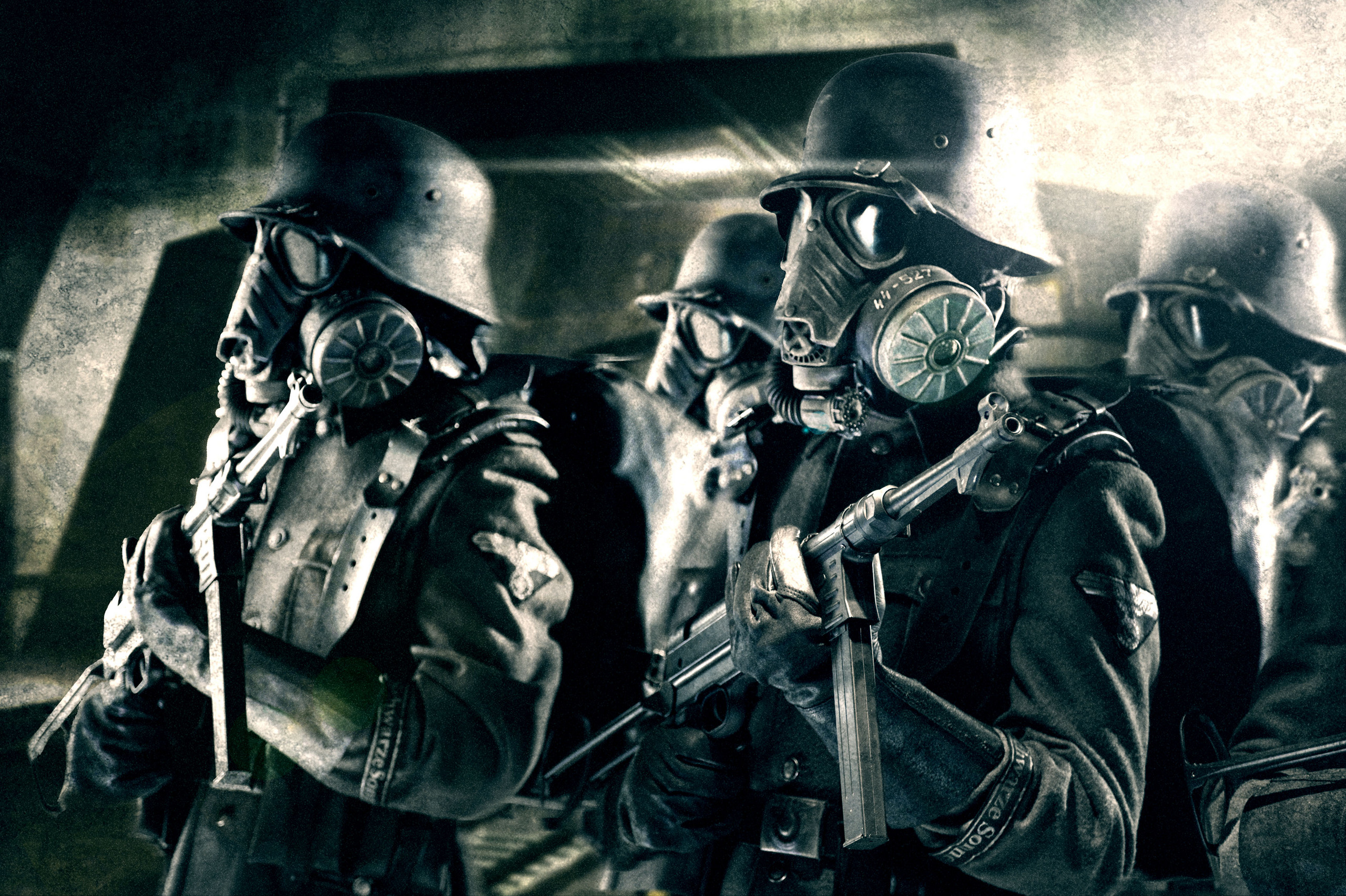 troopers-iron-sky-30365322-2560-1706.jpg