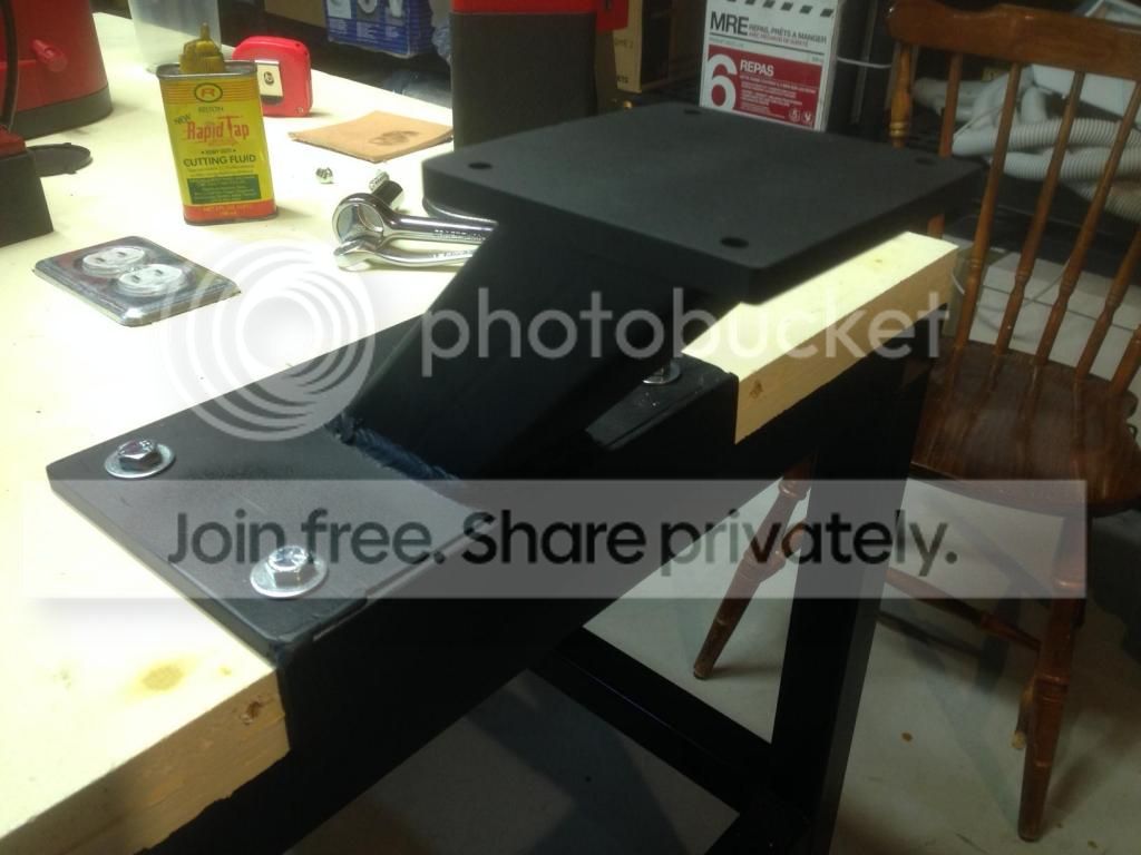 Mountedtodesk_zps7ccf6776.jpg