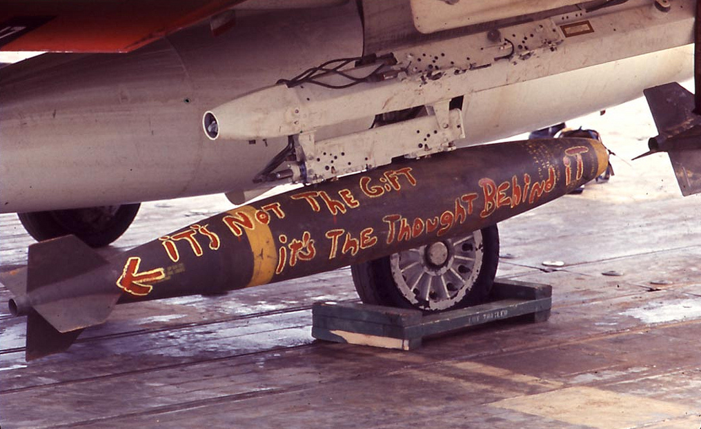 250-Lbs-bomb-Skyhawk-Chu-Lai-1965.png