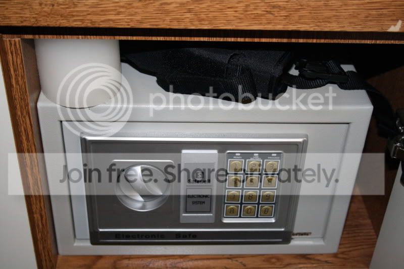 Model70Featherweight_0039.jpg