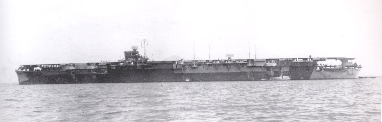 aircraft_carrier_Amagi.jpg