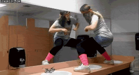 funny-gifs-flash-dance-blooper.gif