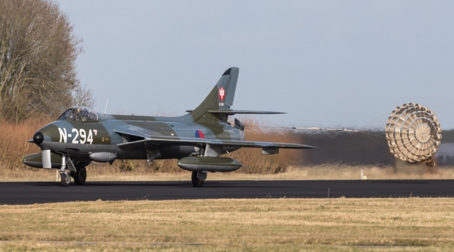 Hawker-Hunter-GKAXF-640.jpg
