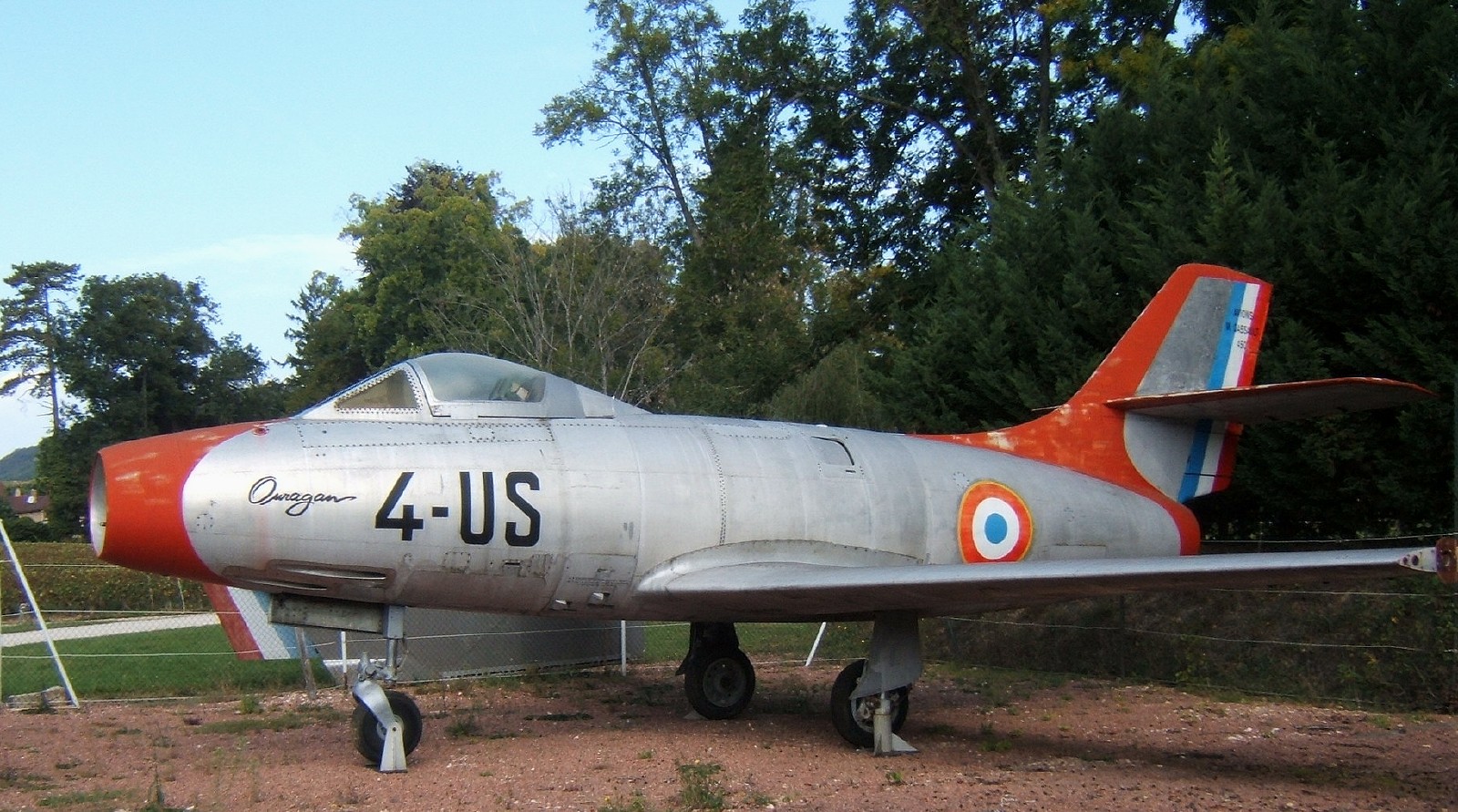 Dassault_Ouragan.jpg
