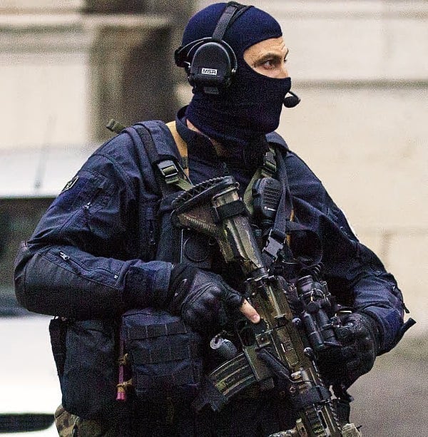 CQuG19x.jpg