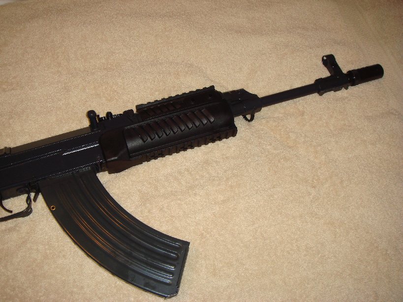 Zdenka_Handguard_002.jpg