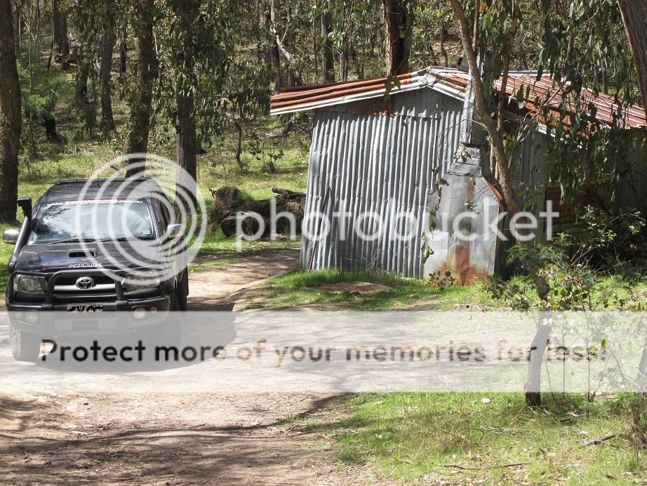 IMG_1853hut.jpg~original