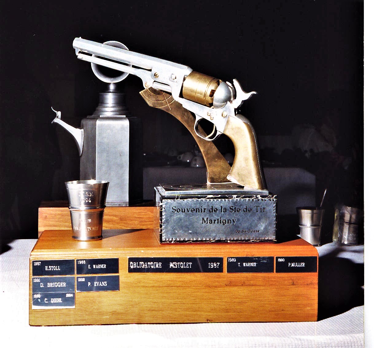 Pistol-trophy.jpg