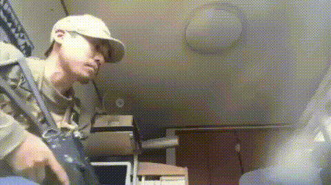 yzPnVAL.gif