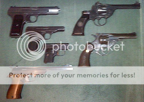 handguns_zps4376110b.jpg