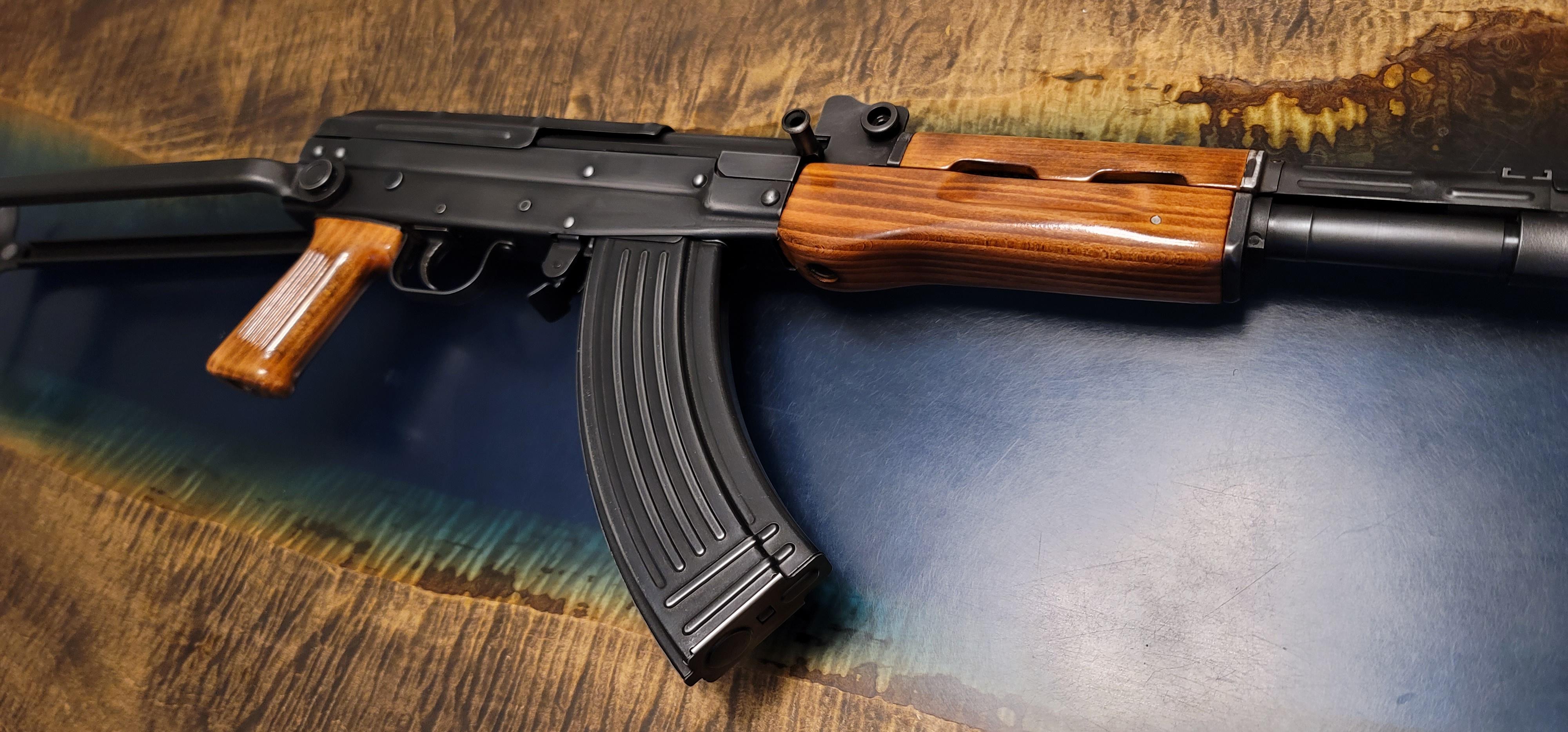 M4eQPz8.jpeg