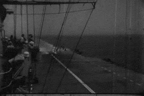 526e1370cf0a2bd339cc5efaabfbc8e1.gif