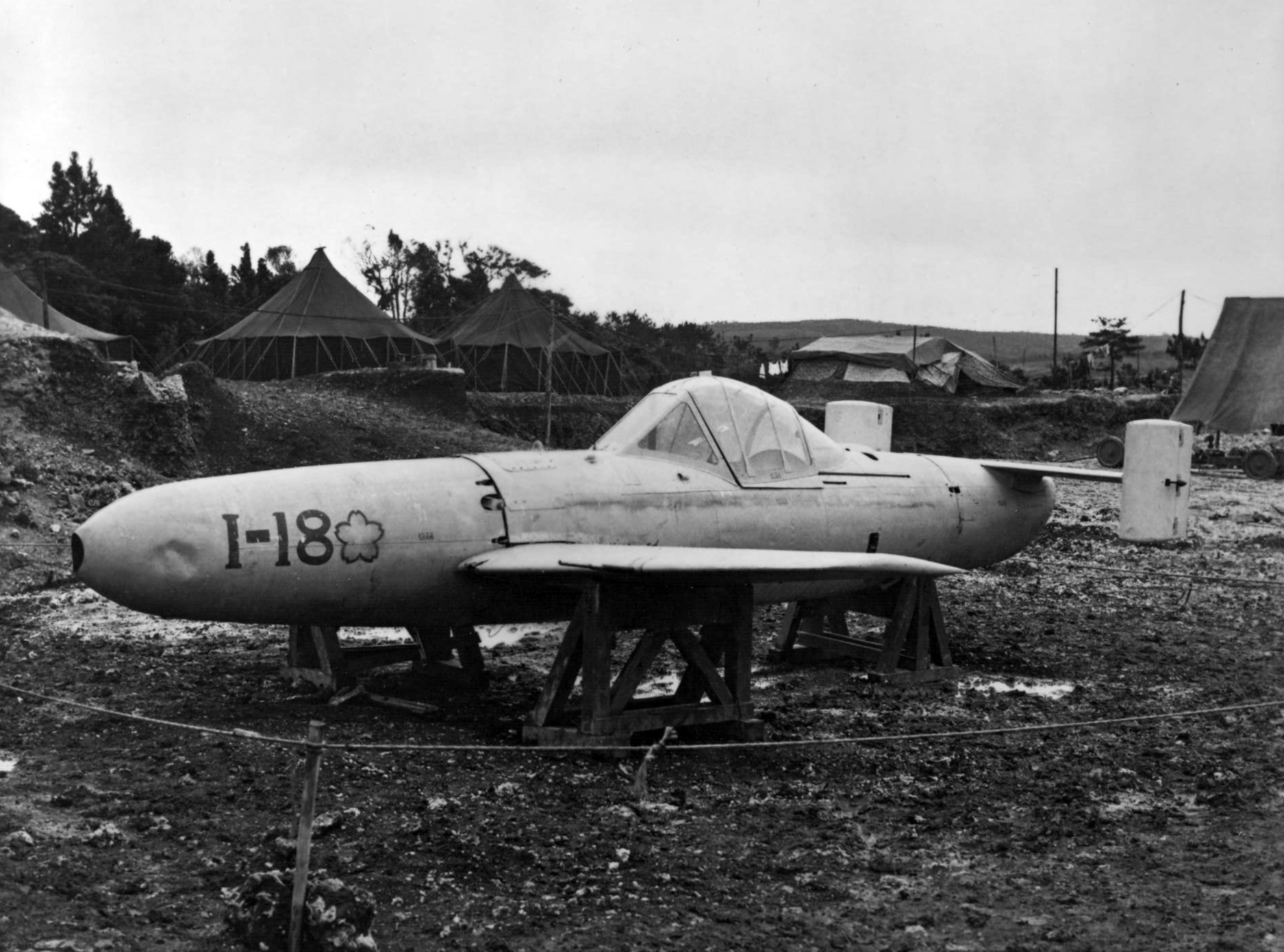 yokosuka_mxy-7_at_yontan_1945.jpg