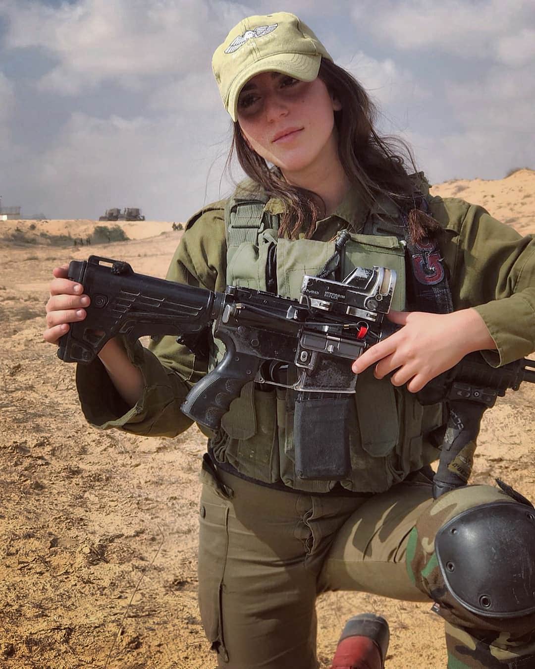 cL8kHys.jpg