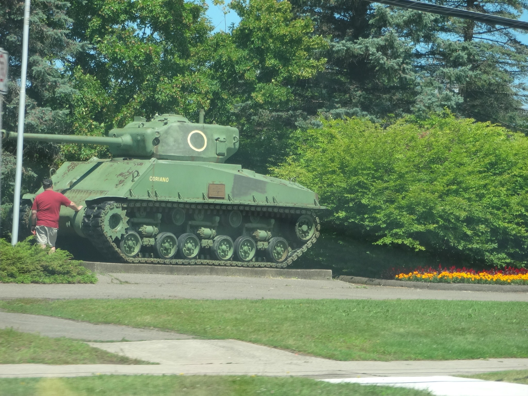 m4shermantank_monctonnewbrunswickcanada4.jpg
